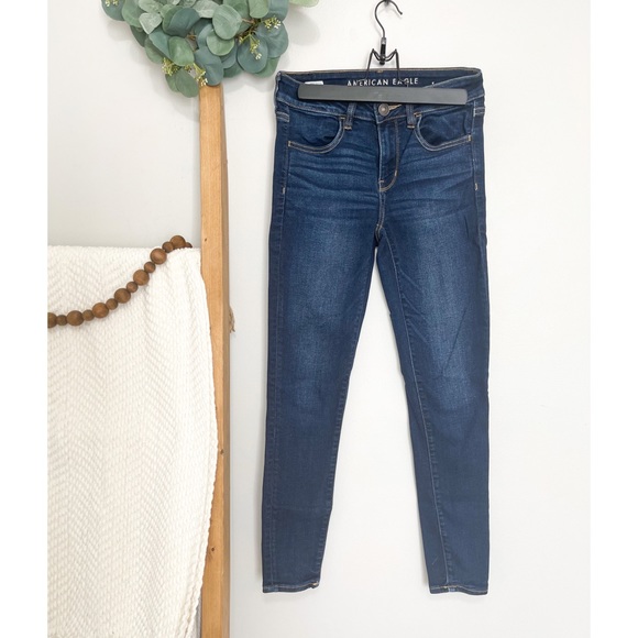 American Eagle Outfitters Denim - American Eagle | High Rise Jegging Jeans